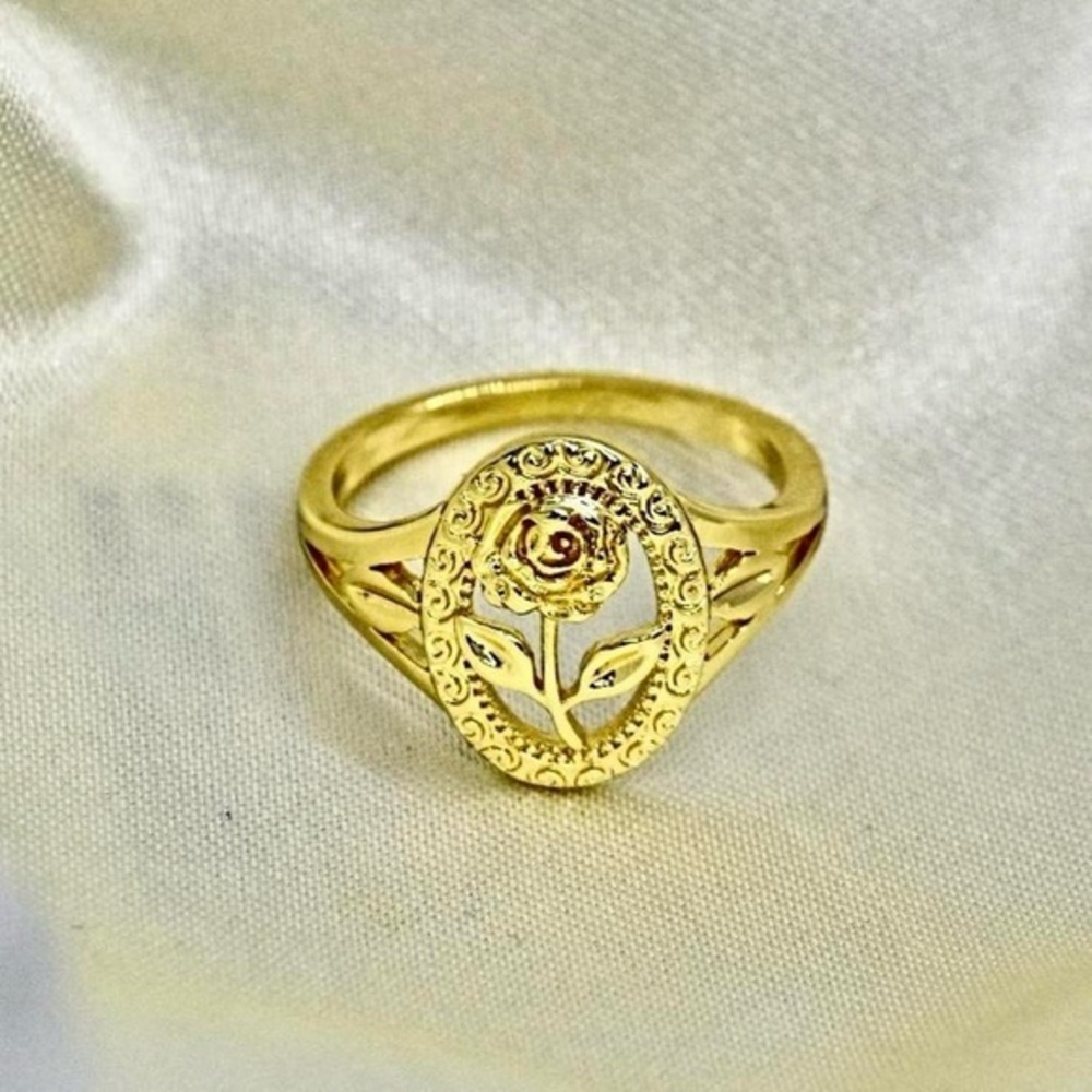 Gold Flower Frame Rose Ring